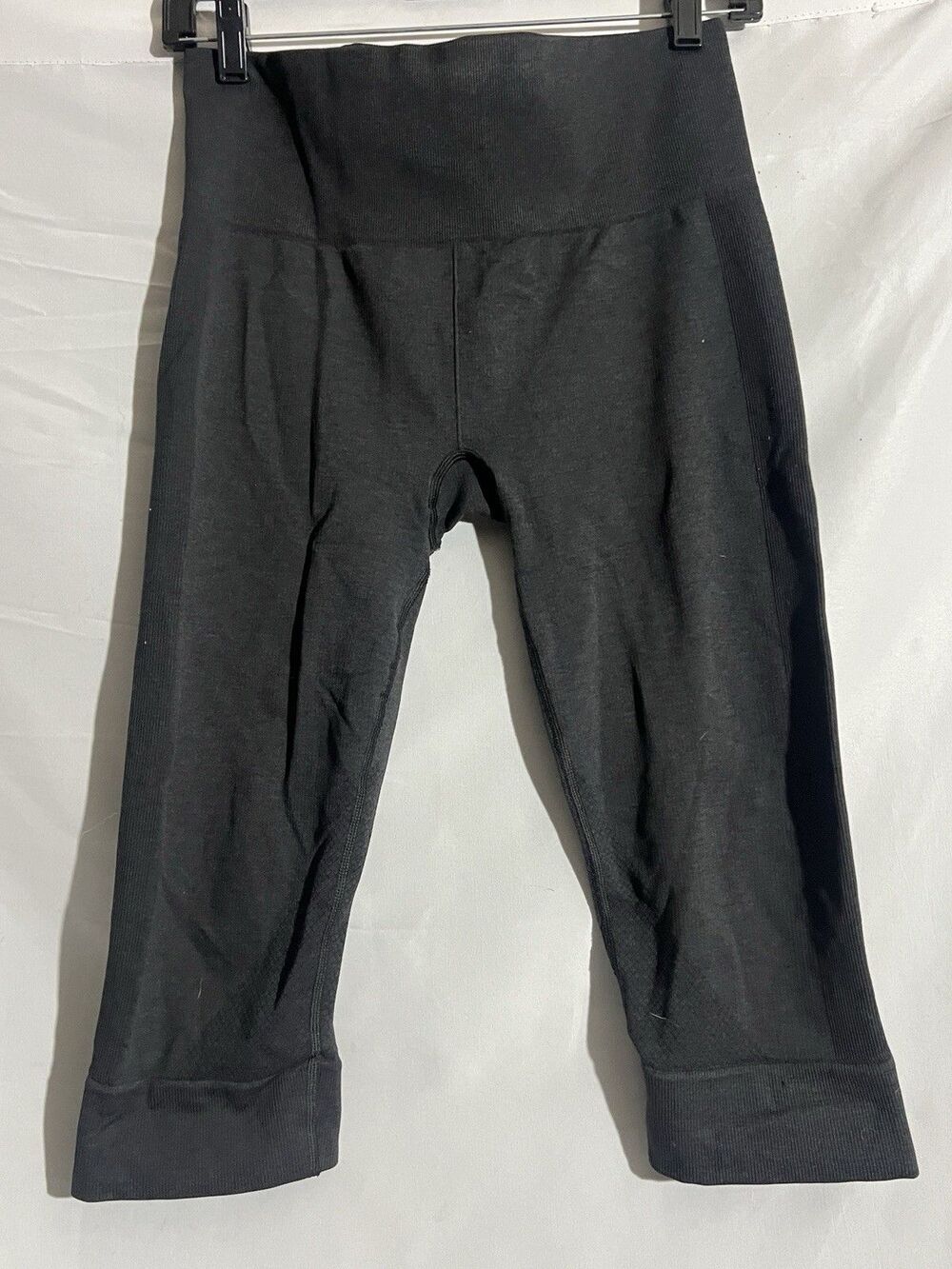 Lululemon Gray Cropped Skinny Stretch Leggings Women Regular Activewear Size 8